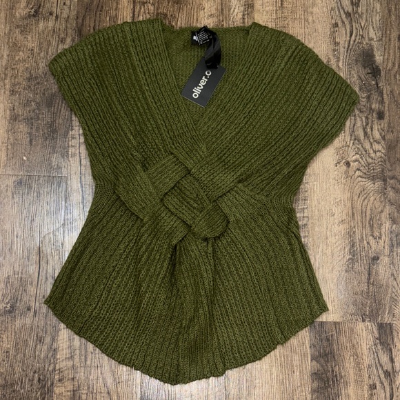 Tops - Olive Green Knit Sweater Vest
